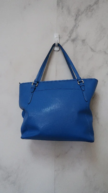 Handbag By Coach  Size: Large