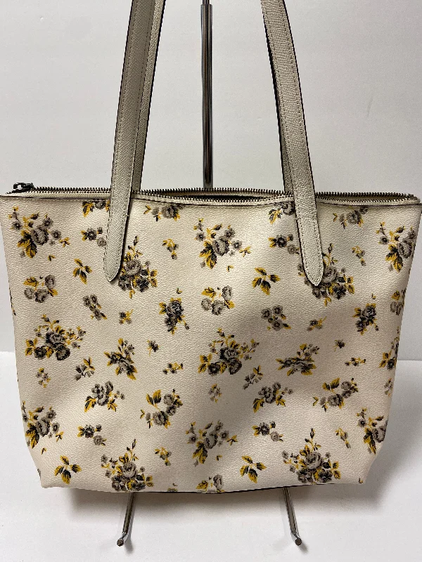 Handbag Designer By Coach  Size: Large